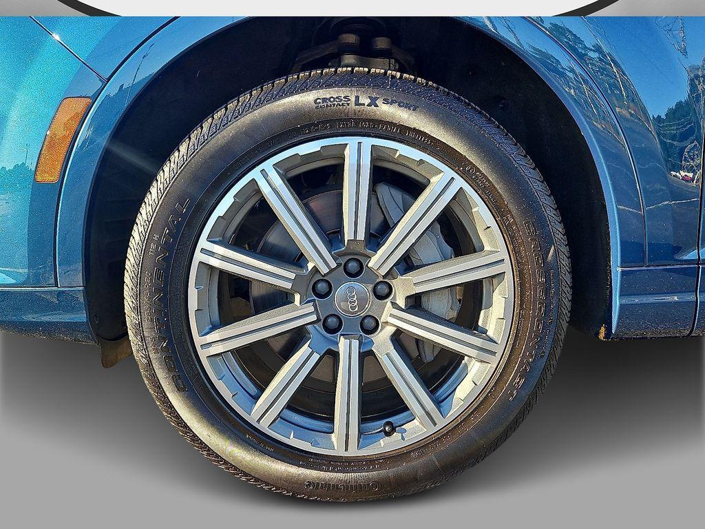 used 2019 Audi Q7 car, priced at $21,700