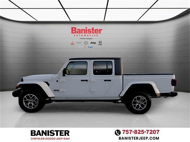 new 2024 Jeep Gladiator car, priced at $55,915