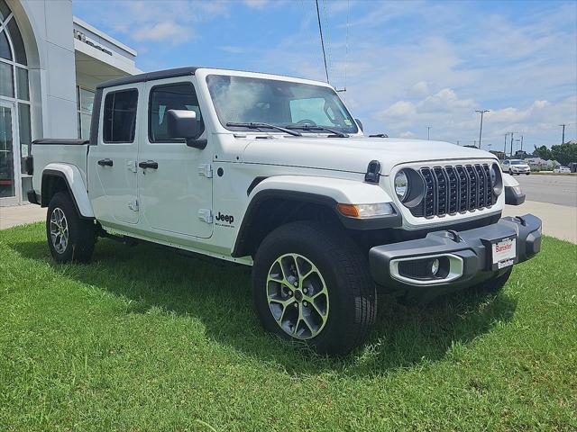 new 2024 Jeep Gladiator car, priced at $55,915