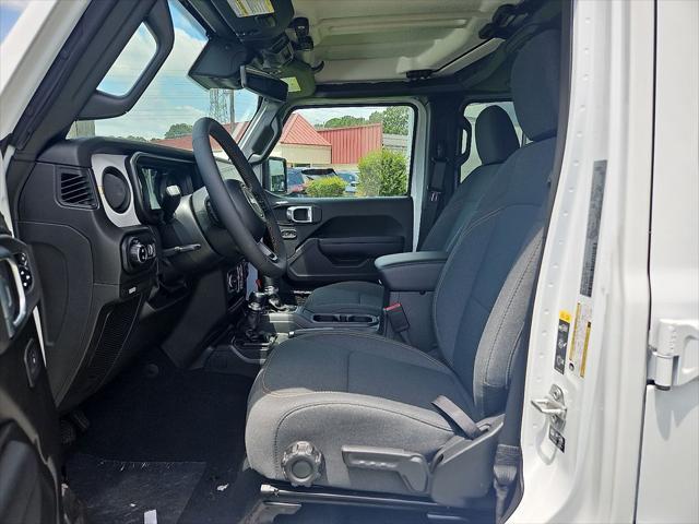 new 2024 Jeep Gladiator car, priced at $55,915