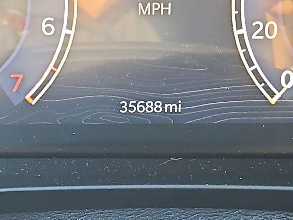 used 2024 Jeep Grand Cherokee car, priced at $29,300