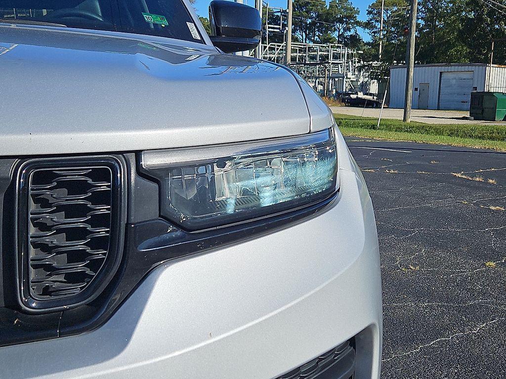 used 2024 Jeep Grand Cherokee car, priced at $29,300