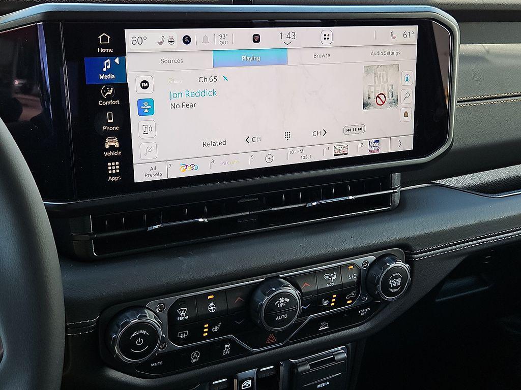 new 2025 Jeep Wrangler car, priced at $45,318