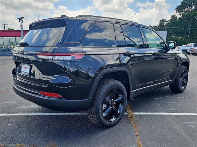 new 2025 Jeep Grand Cherokee car, priced at $42,203