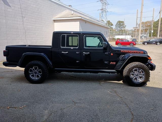 new 2024 Jeep Gladiator car, priced at $60,312