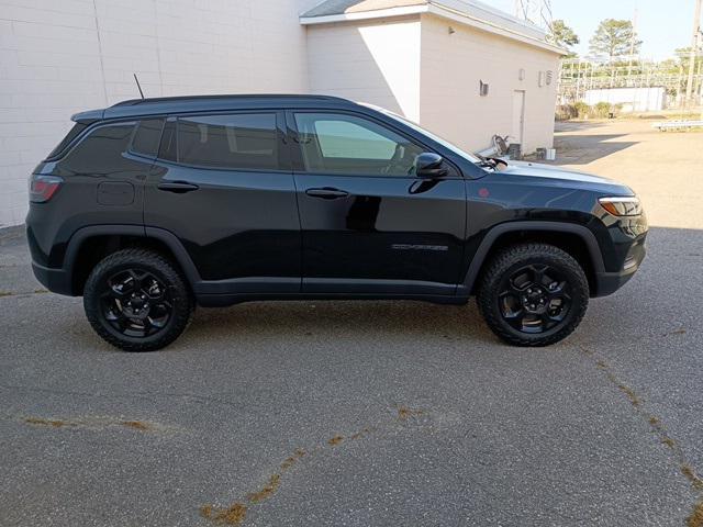 new 2024 Jeep Compass car, priced at $35,401