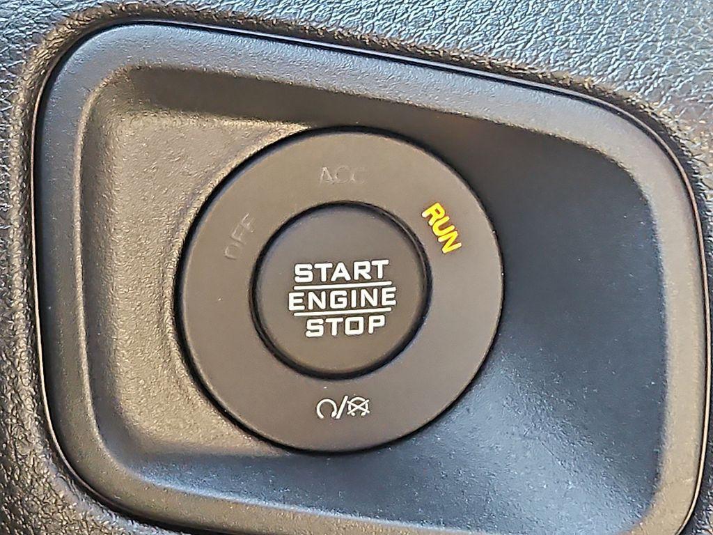 new 2025 Jeep Wrangler car, priced at $43,997