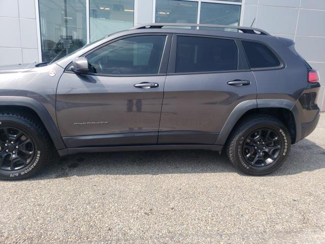 used 2019 Jeep Cherokee car