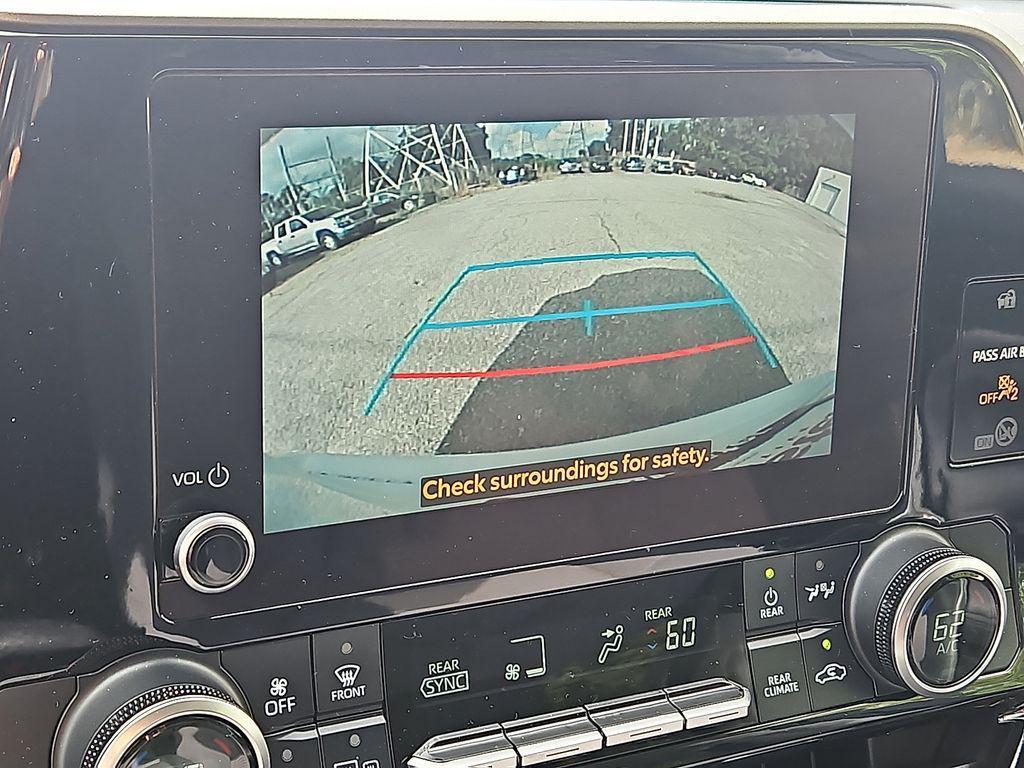 used 2023 Toyota Highlander car, priced at $33,438