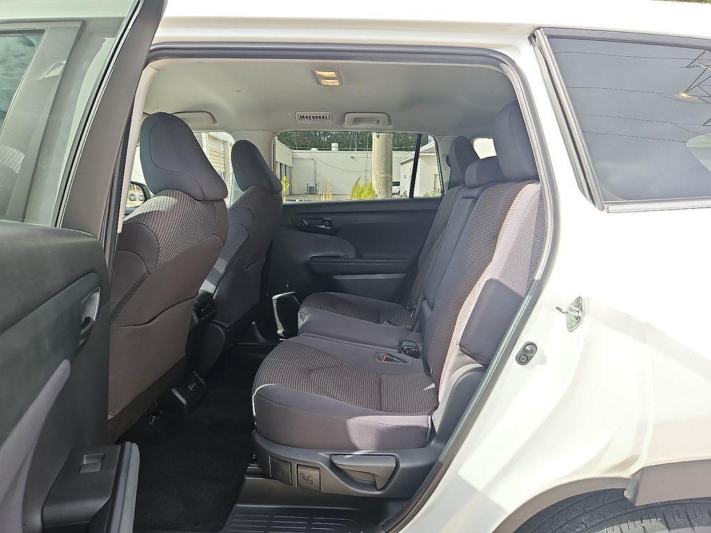 used 2023 Toyota Highlander car, priced at $33,438