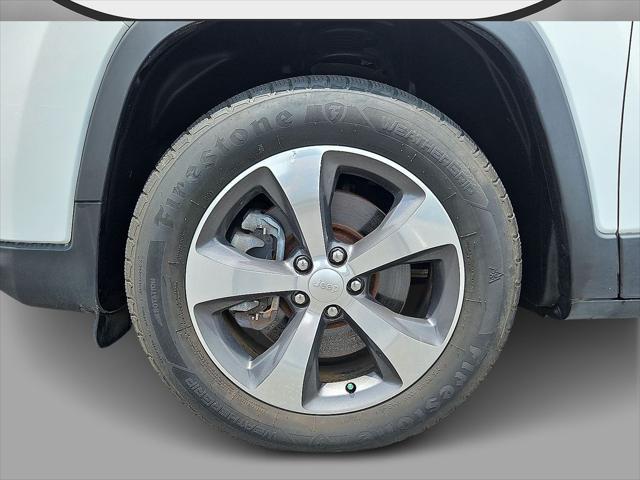 used 2019 Jeep Cherokee car, priced at $18,840