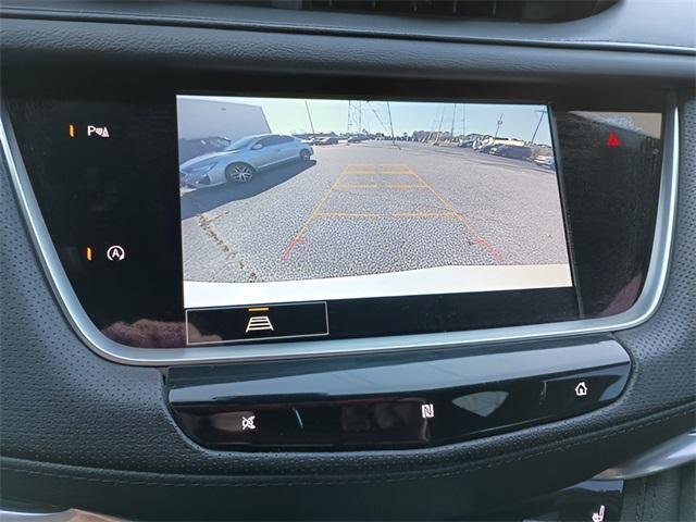 used 2021 Cadillac XT5 car, priced at $30,523