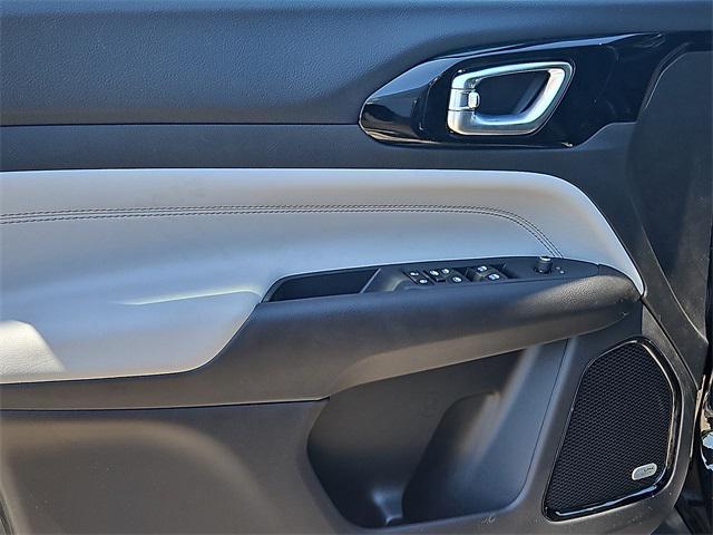 new 2025 Jeep Compass car, priced at $29,976