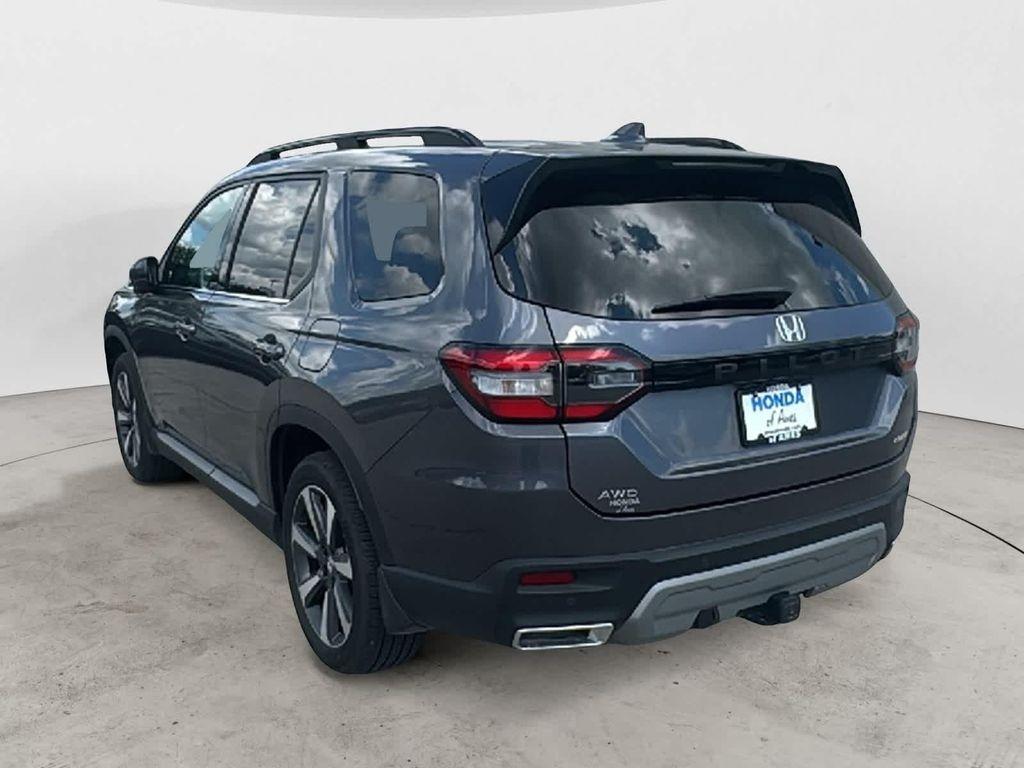 used 2024 Honda Pilot car, priced at $47,999
