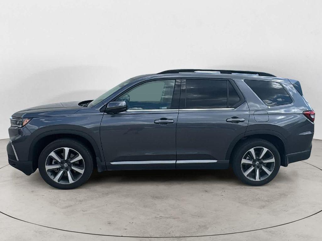used 2024 Honda Pilot car, priced at $47,999