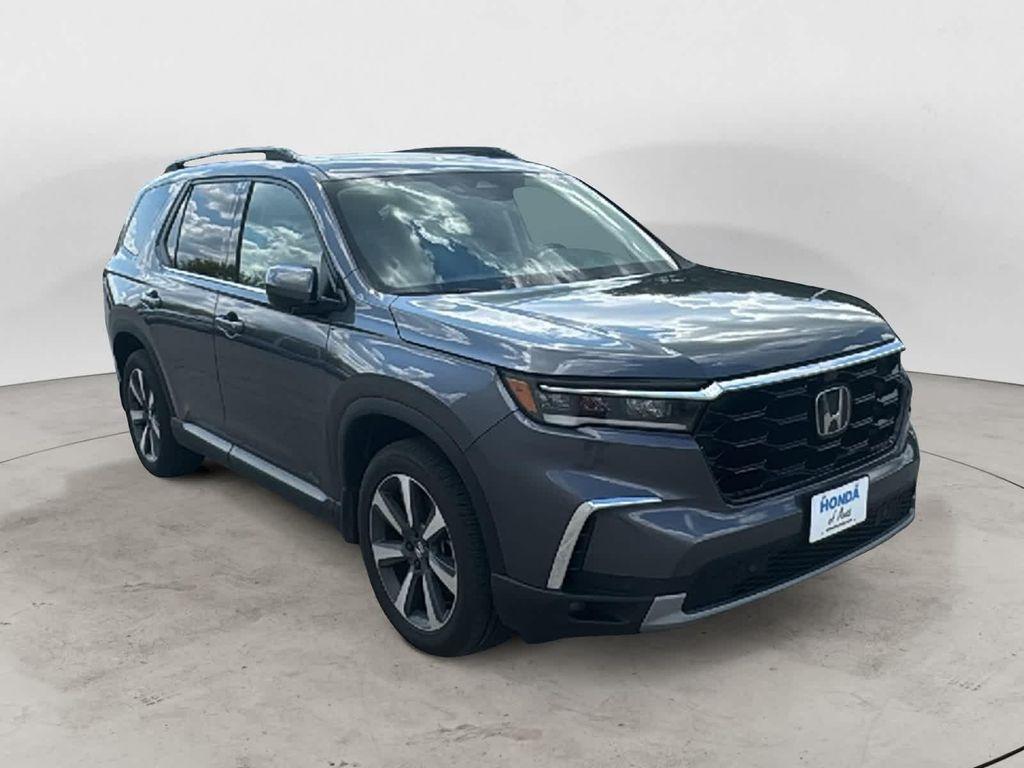 used 2024 Honda Pilot car, priced at $47,999