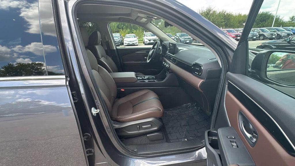 used 2024 Honda Pilot car, priced at $47,999
