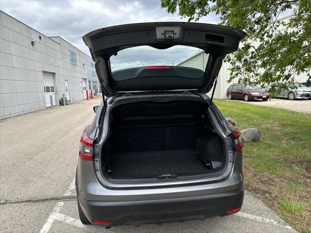 used 2020 Nissan Rogue Sport car, priced at $15,999