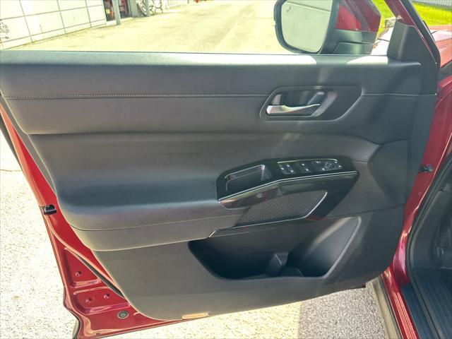 used 2022 Nissan Pathfinder car, priced at $27,999