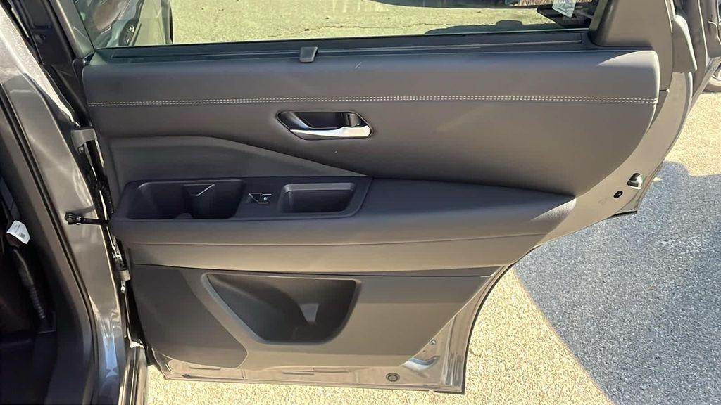 new 2025 Nissan Pathfinder car, priced at $50,346