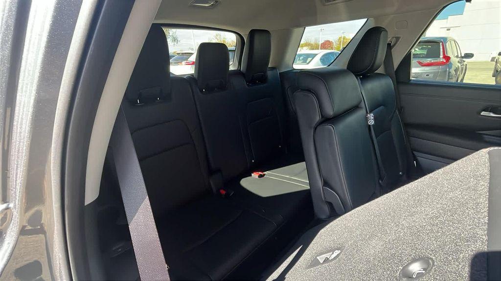 new 2025 Nissan Pathfinder car, priced at $50,346