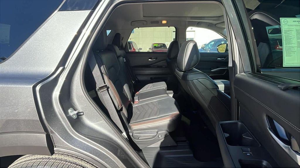 new 2025 Nissan Pathfinder car, priced at $50,346