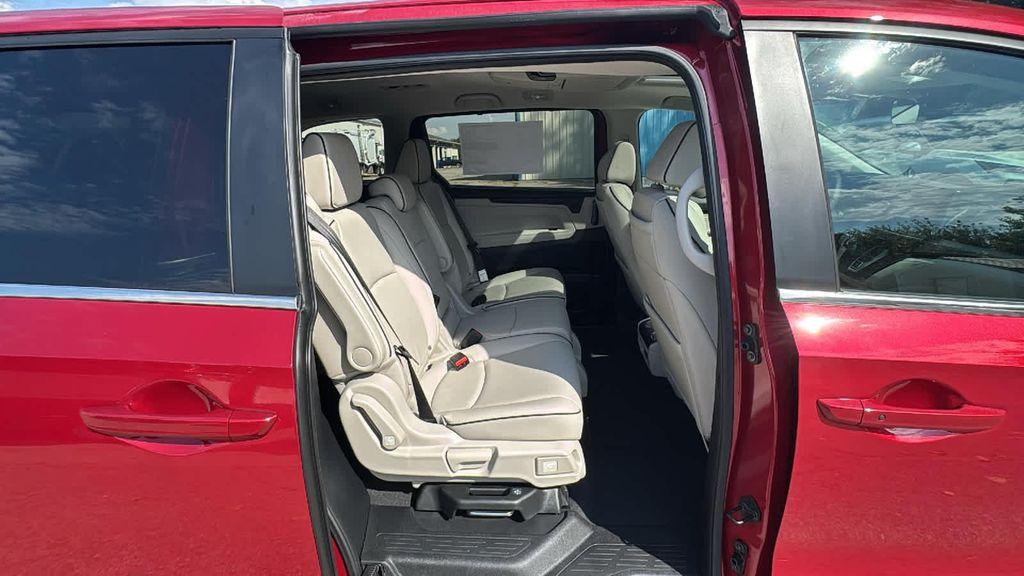 new 2026 Honda Odyssey car, priced at $49,445