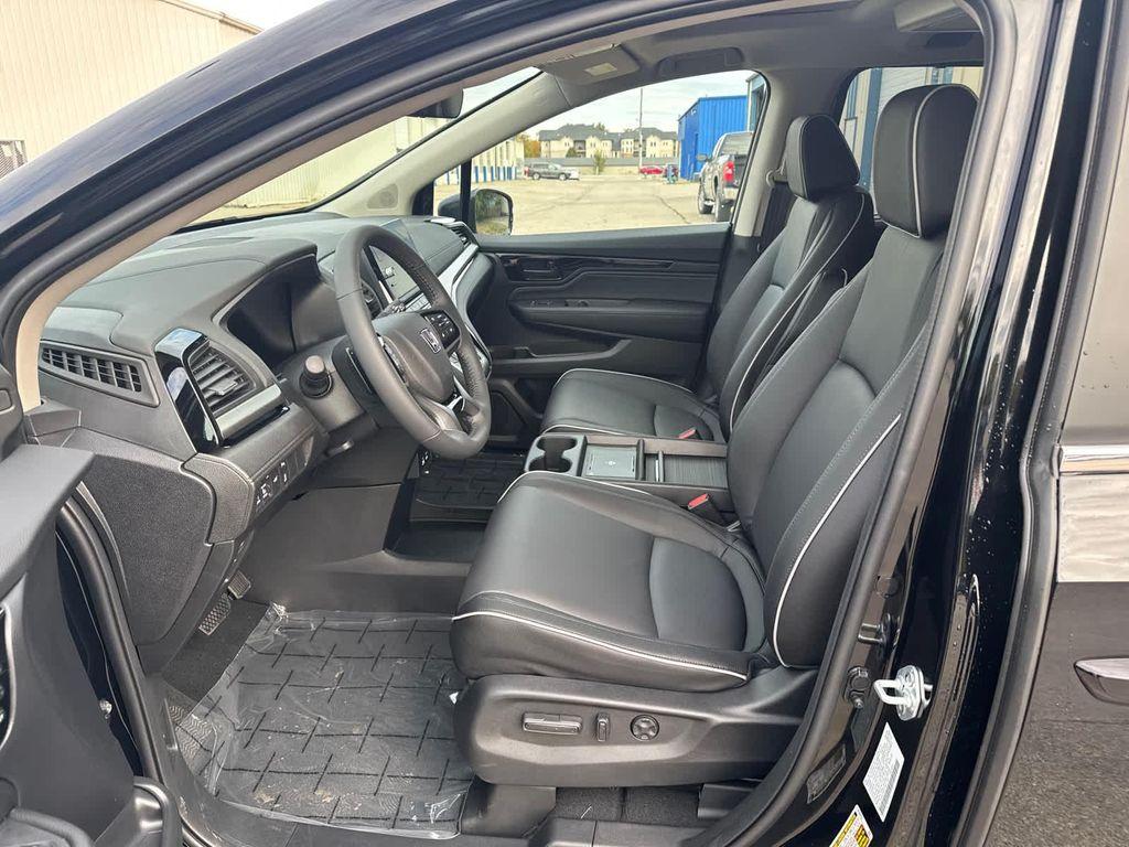 new 2026 Honda Odyssey car, priced at $48,990