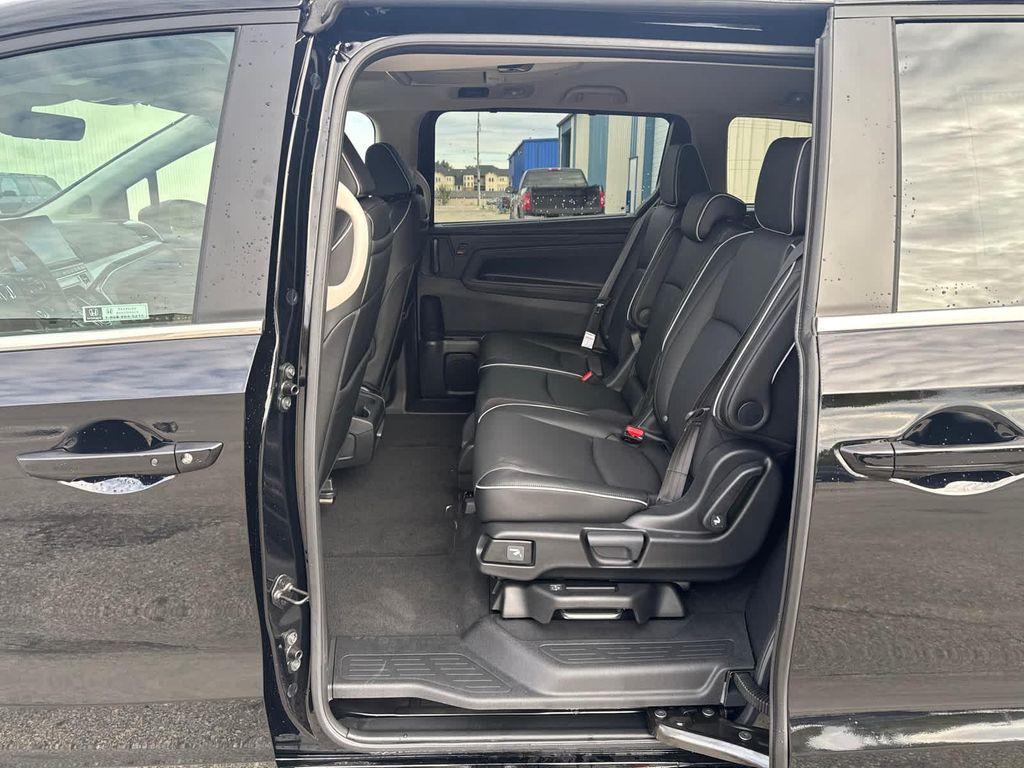 new 2026 Honda Odyssey car, priced at $48,990