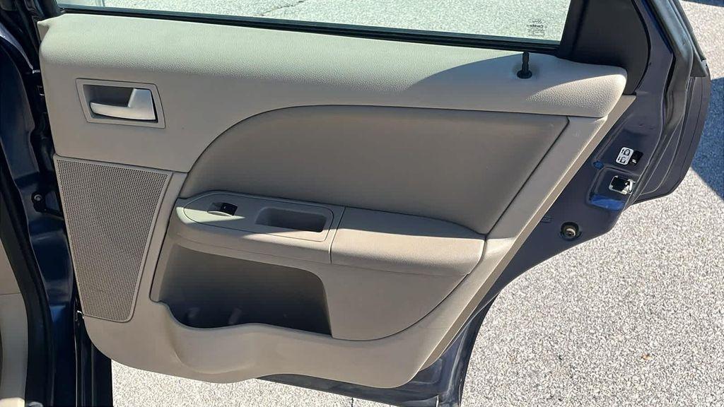 used 2007 Ford Five Hundred car, priced at $4,999