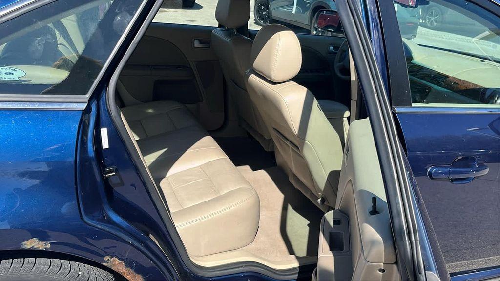 used 2007 Ford Five Hundred car, priced at $4,999