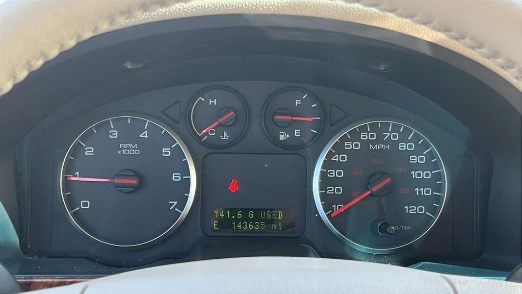 used 2007 Ford Five Hundred car, priced at $4,999