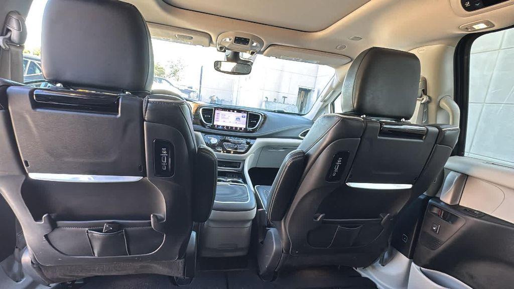 used 2022 Chrysler Pacifica car, priced at $29,999
