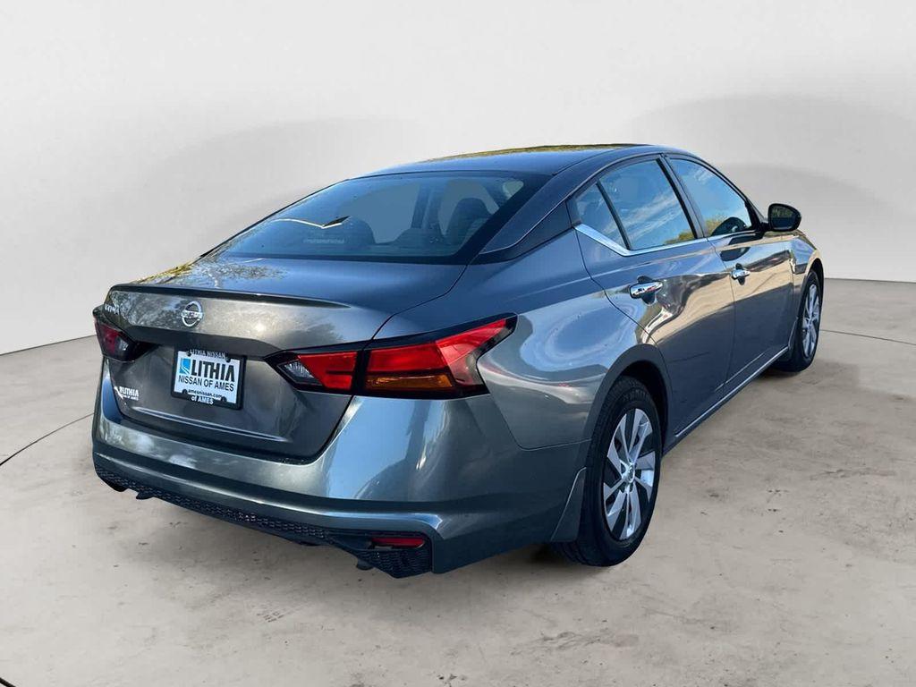 used 2021 Nissan Altima car, priced at $17,999