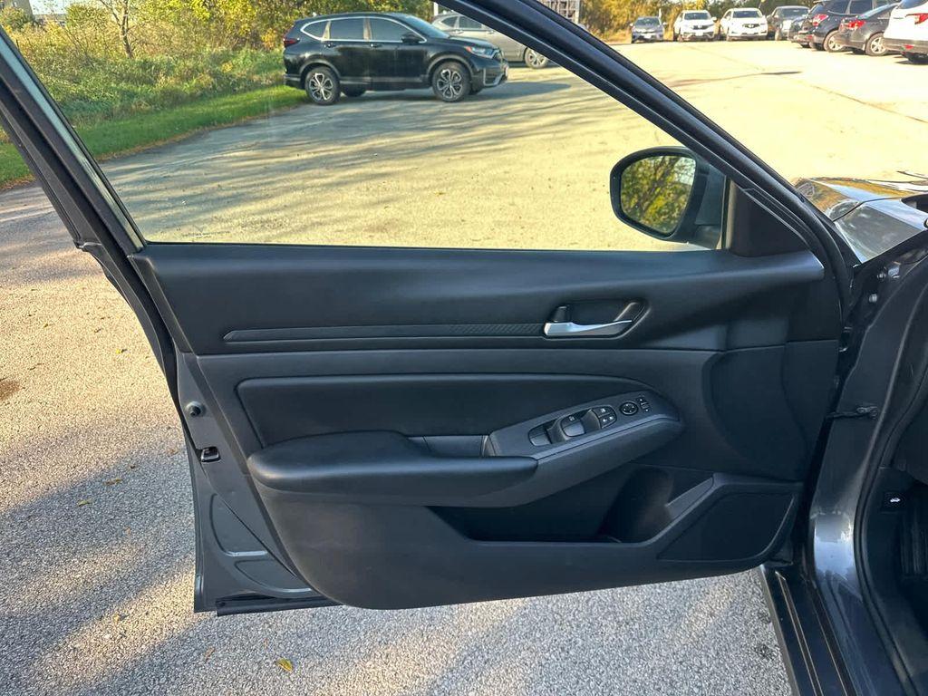 used 2021 Nissan Altima car, priced at $17,999