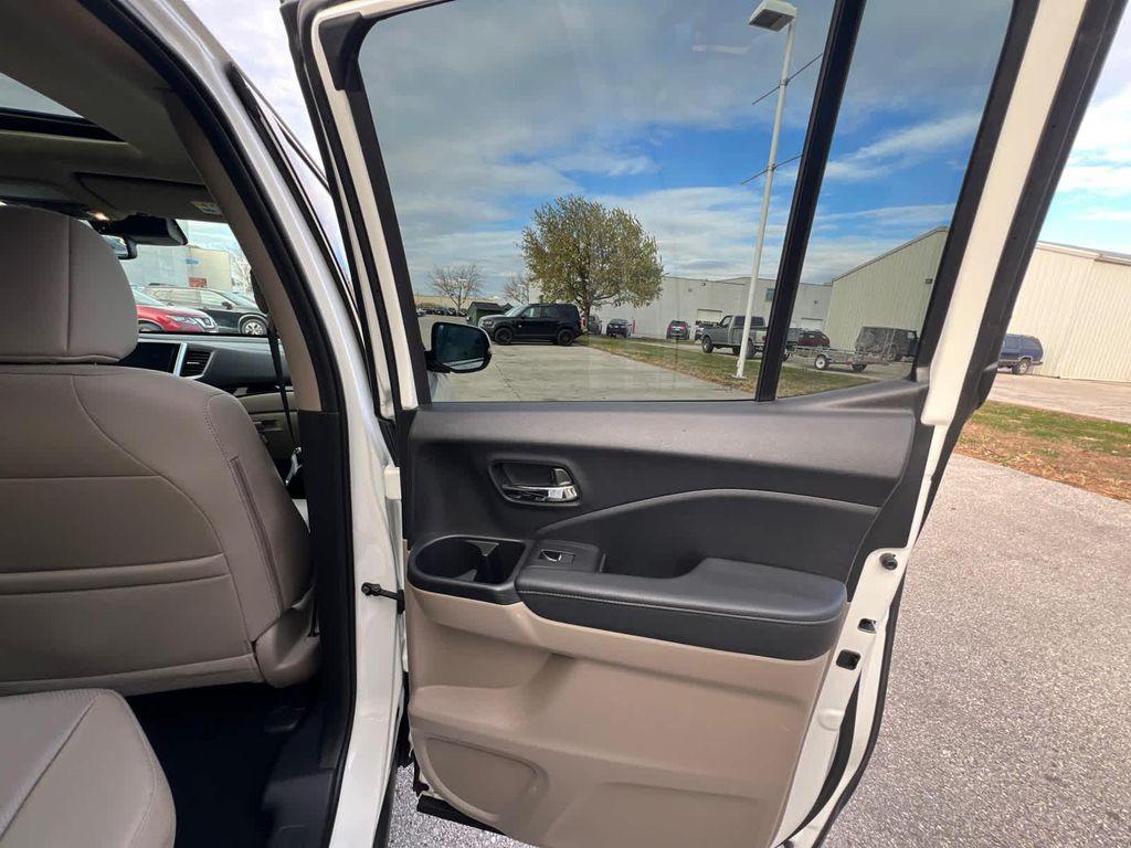 used 2019 Honda Ridgeline car, priced at $27,999