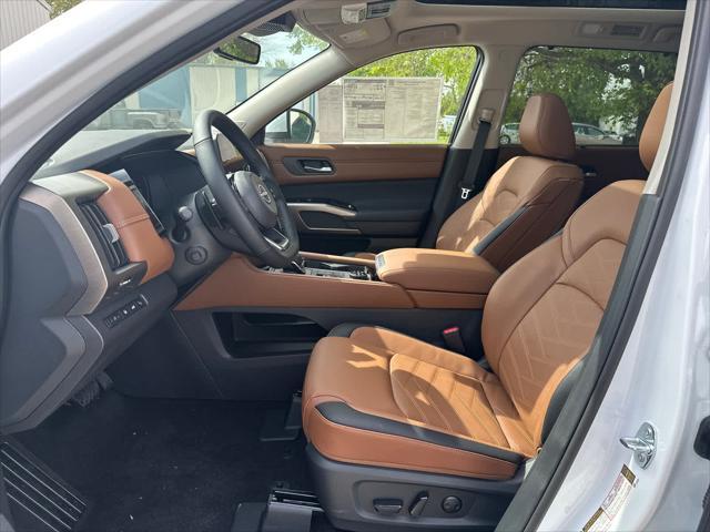 new 2025 Nissan Pathfinder car, priced at $51,478