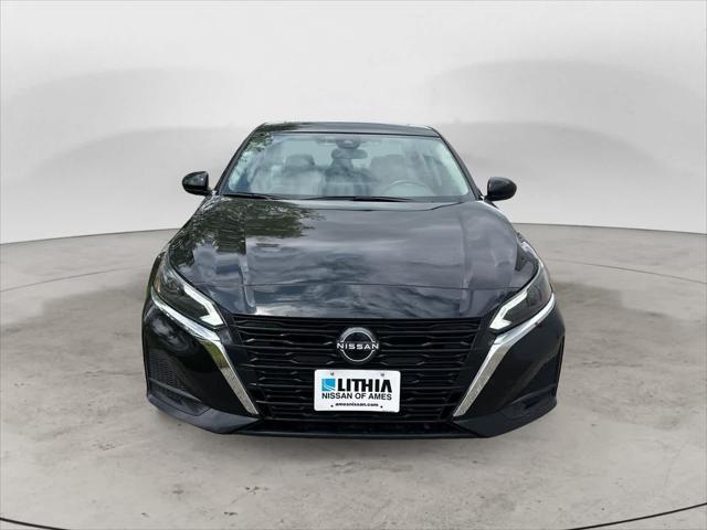 used 2023 Nissan Altima car, priced at $17,999