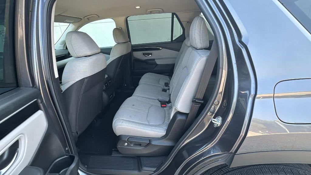 used 2023 Honda Pilot car, priced at $34,999