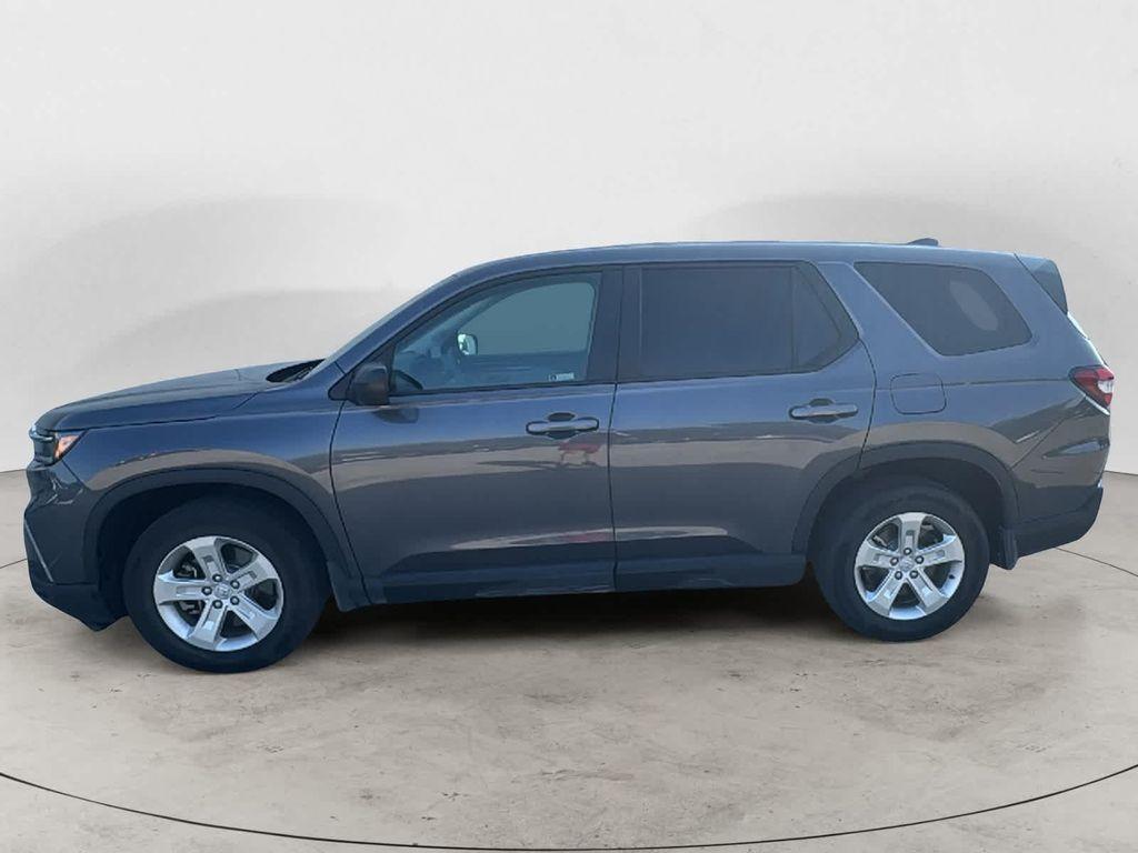 used 2023 Honda Pilot car, priced at $34,999