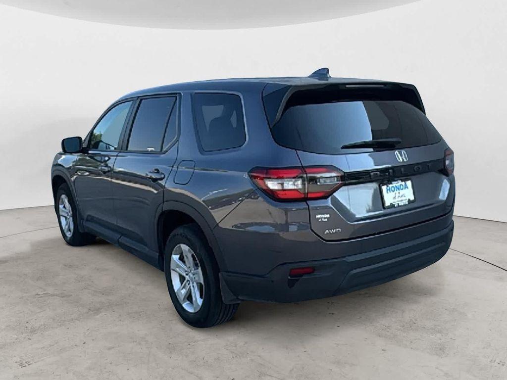 used 2023 Honda Pilot car, priced at $34,999