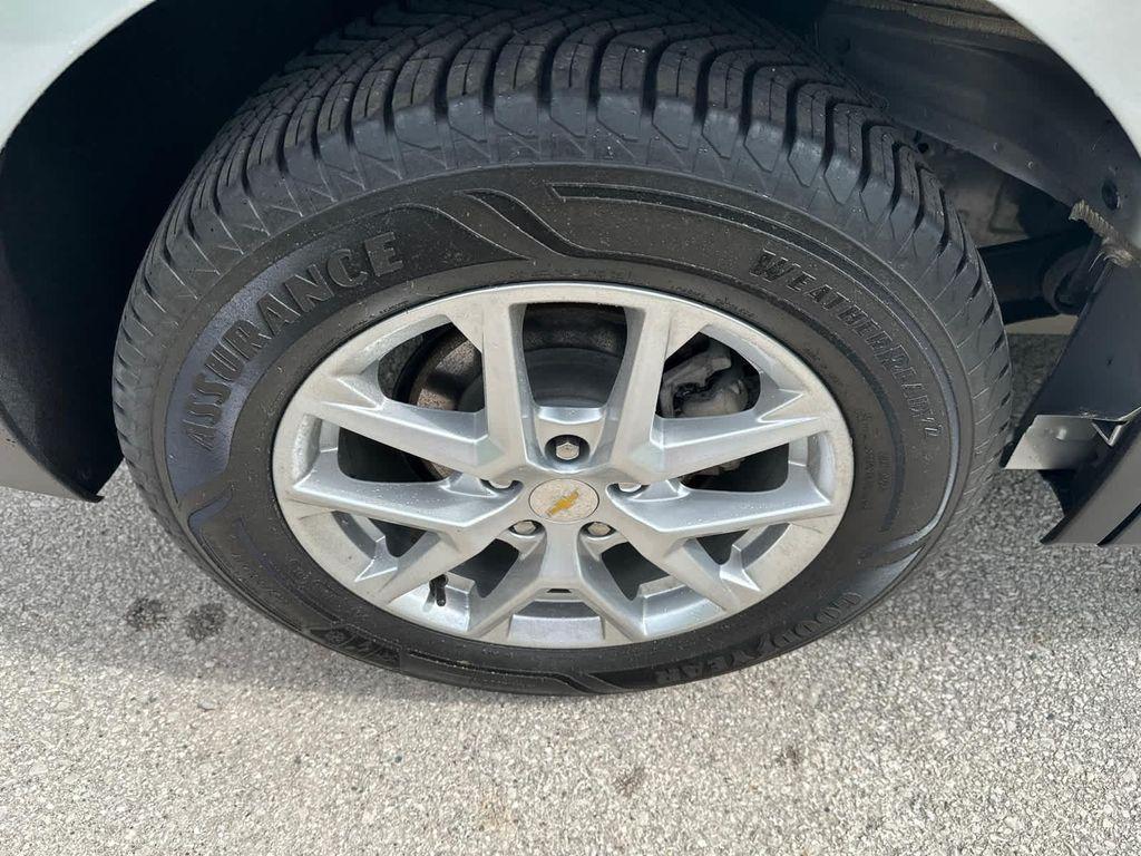 used 2022 Chevrolet Equinox car, priced at $17,999
