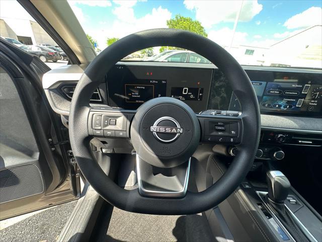 new 2025 Nissan Kicks car, priced at $25,684