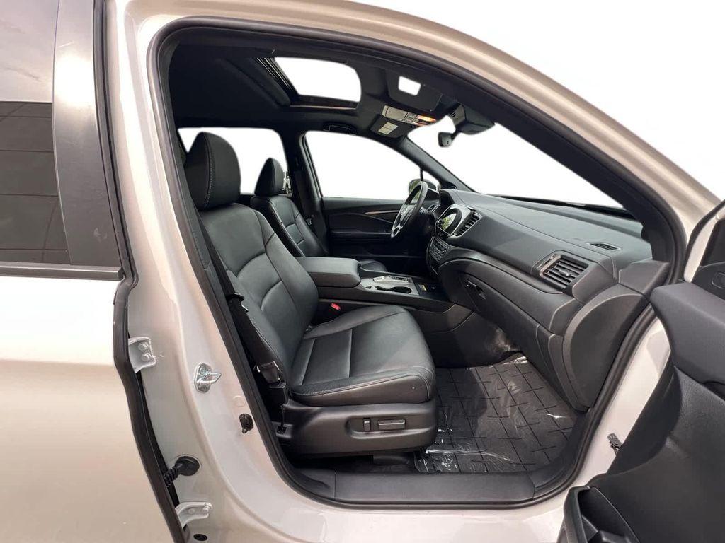 used 2024 Honda Passport car, priced at $32,999