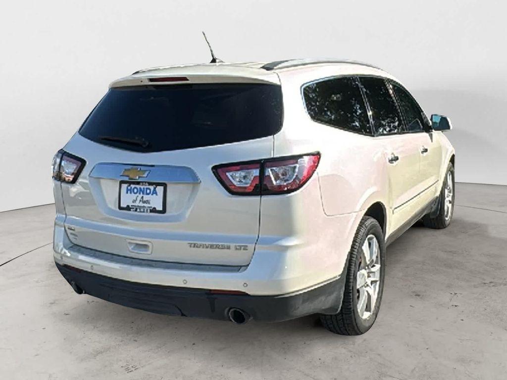 used 2015 Chevrolet Traverse car, priced at $9,999