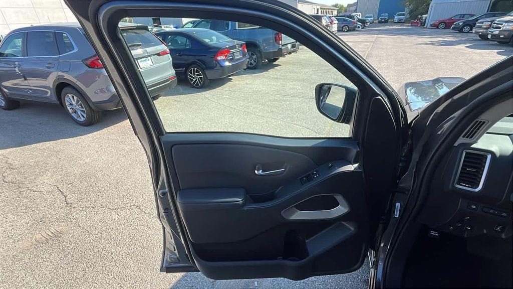 used 2024 Nissan Frontier car, priced at $28,999