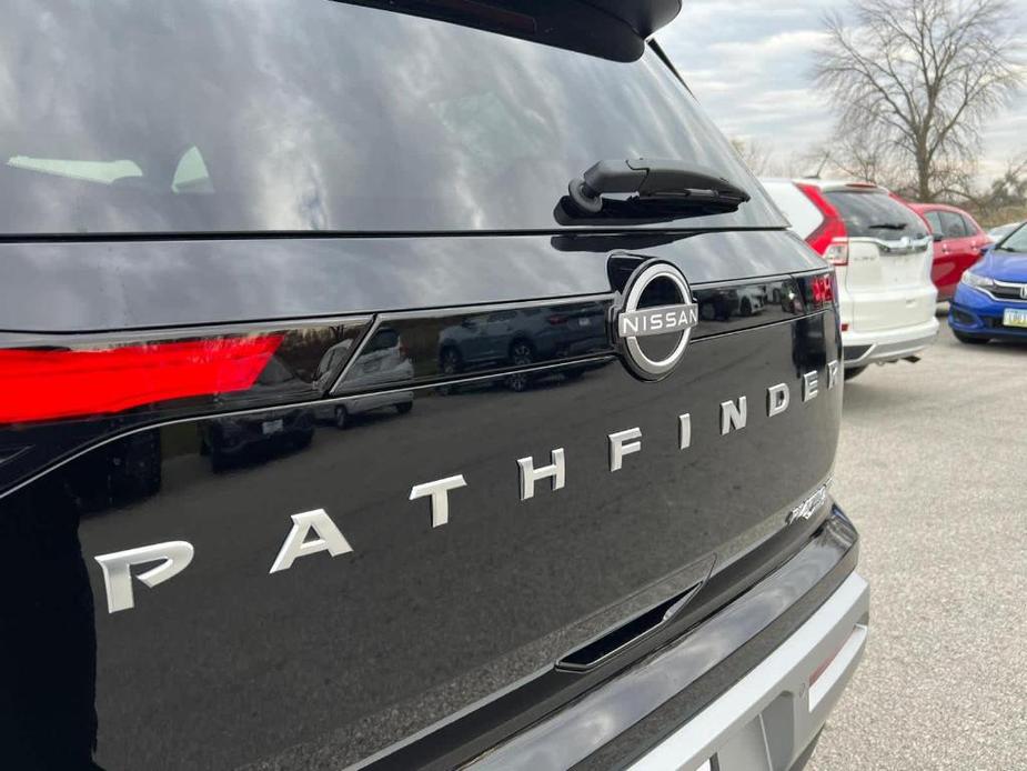 new 2024 Nissan Pathfinder car, priced at $50,204