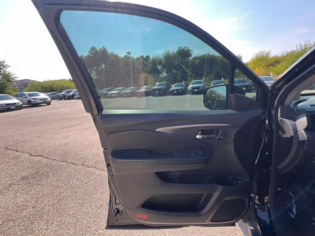used 2021 Honda Pilot car, priced at $26,999