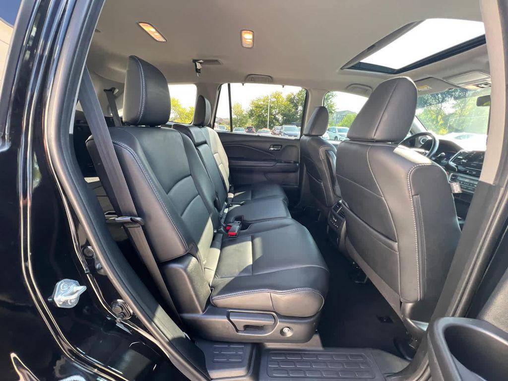used 2021 Honda Pilot car, priced at $26,999
