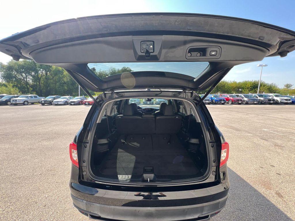 used 2021 Honda Pilot car, priced at $26,999